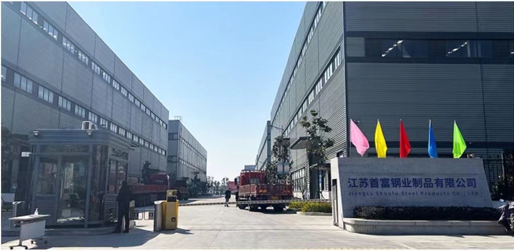 304不銹鋼板，品質(zhì)鑄就輝煌，引領(lǐng)行業(yè)新潮流